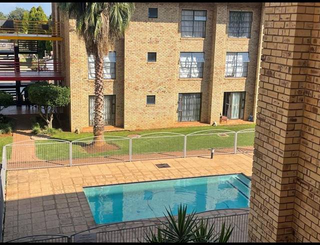 1 BEDROOM APARTMENT FOR SALE IN KANNONIERS PARK